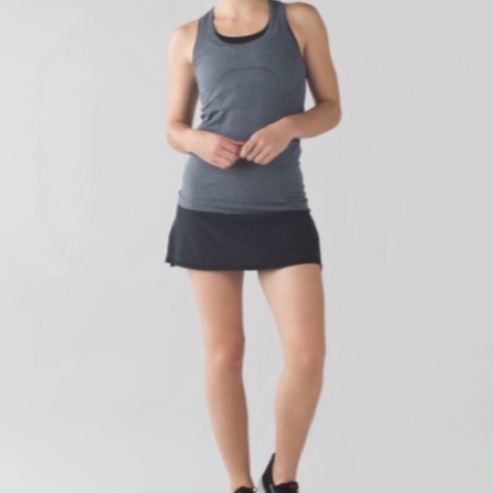 Lululemon Run Pace Setter Pleated Black Tennis / Golf Skirt Sz 2T skort - Picture 2 of 9